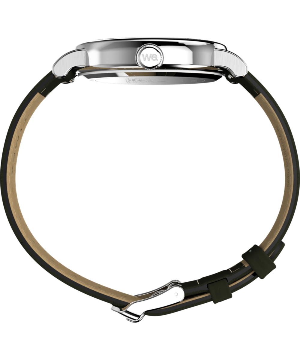 Peanuts® x Timex Weekender Holiday Dial 40mm Leather Strap Watch - Image 2