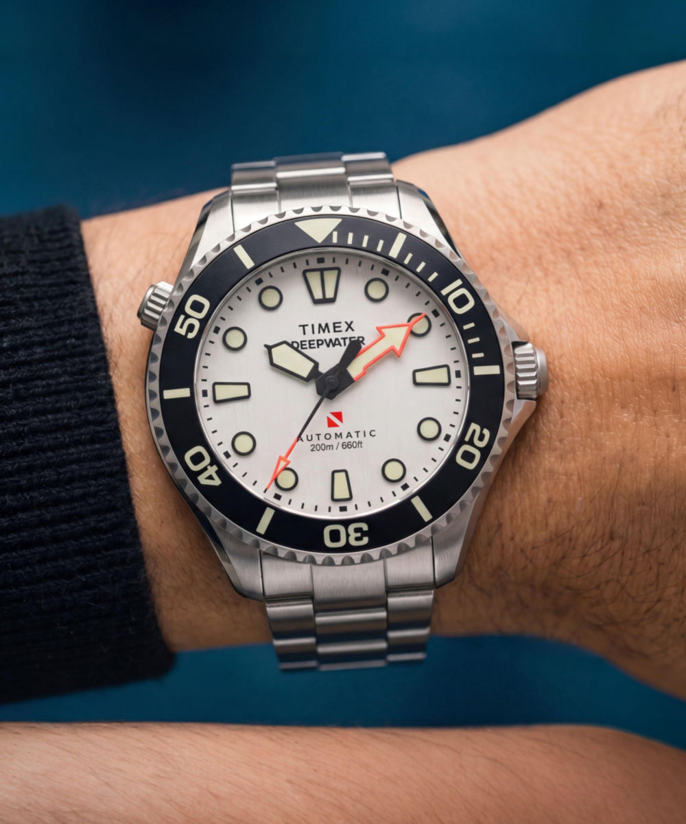 Deepwater Meridian 200 HEV Automatic 44mm Stainless Steel Bracelet Watch - Image 2