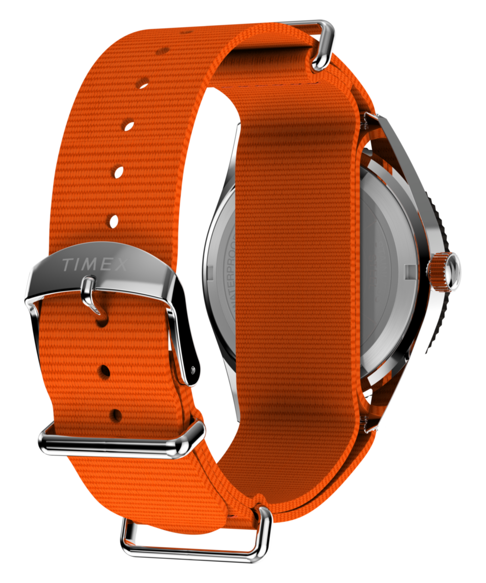 Bespoke Post x Timex Heritage 66 40mm Fabric Strap Watch Gift Set - Image 5